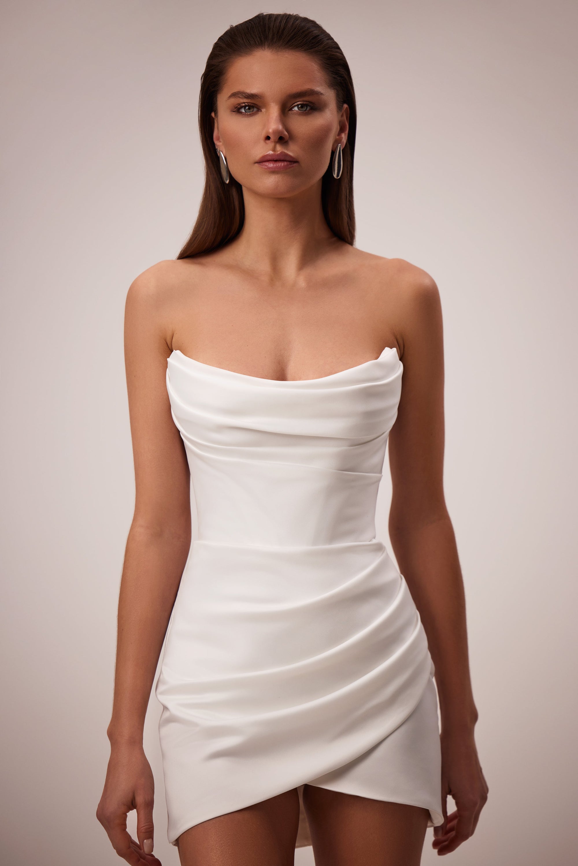 Milla Nova wedding dress Deja -  try on at LVA BRIDE (Chicago, Milwaukee)