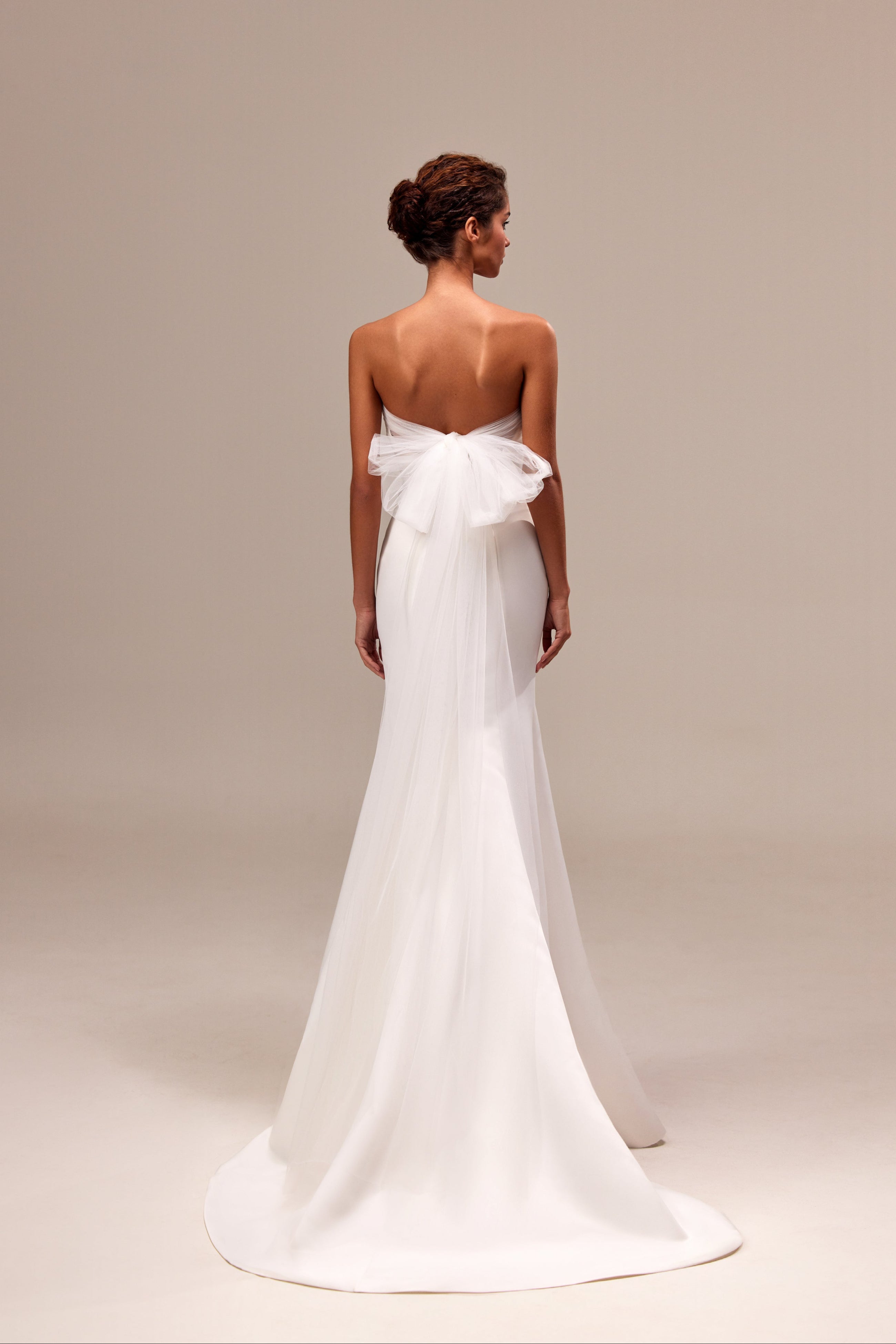 Milla Nova wedding dress Orlanda -  try on at LVA BRIDE (Chicago, Milwaukee)