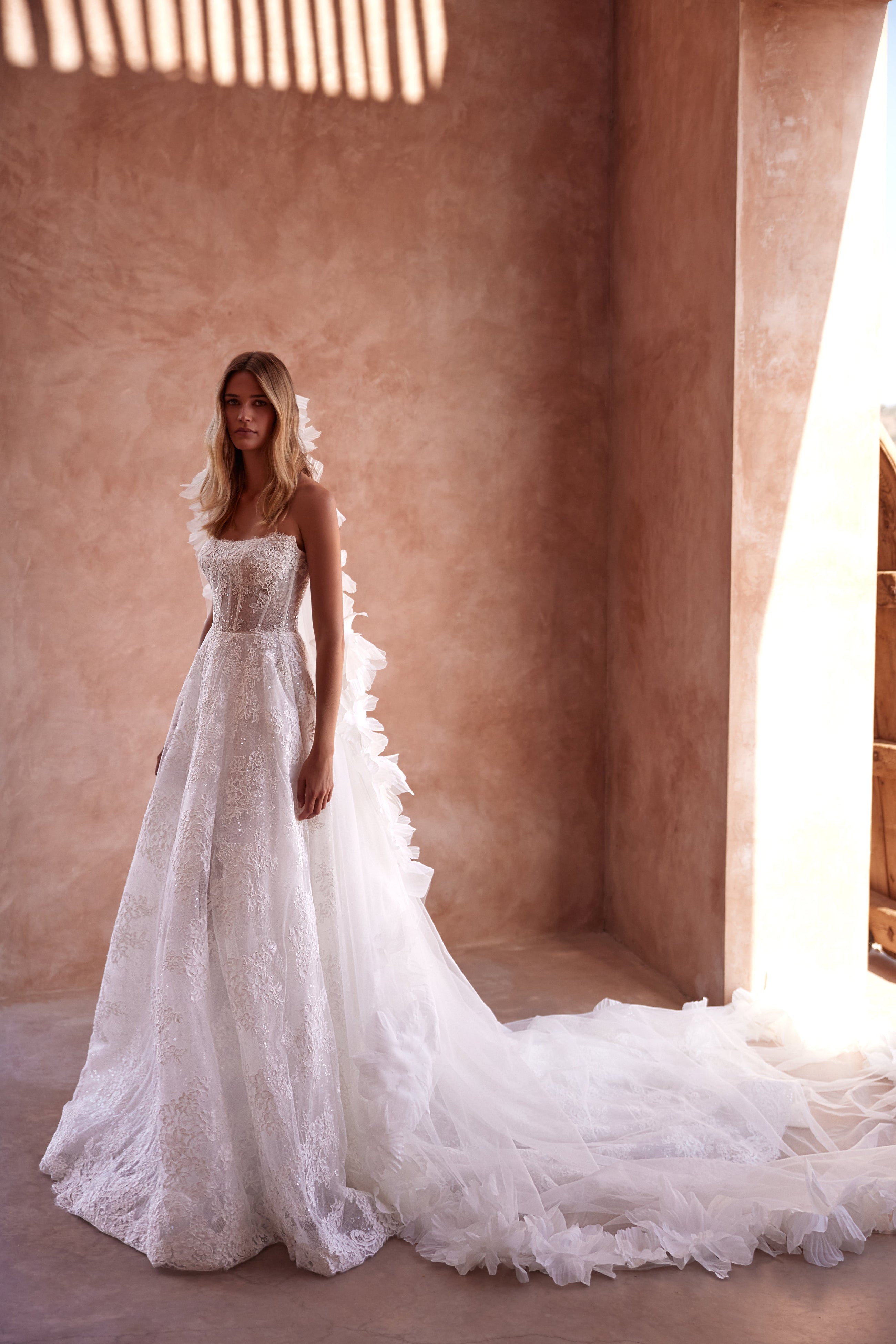 Milla Nova wedding dress Juls - try on at LVA BRIDE (Chicago, Milwaukee)