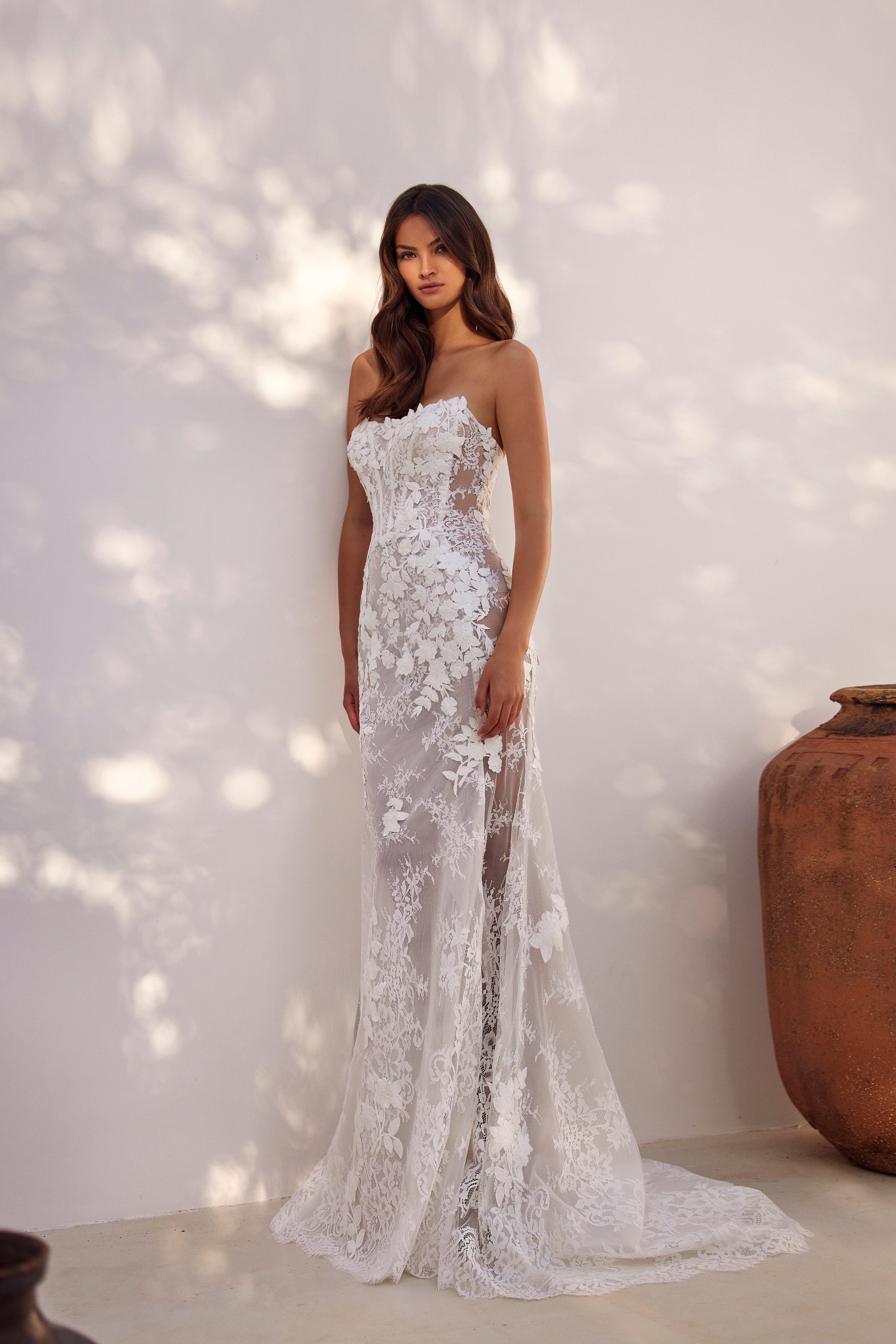 Milla Nova wedding dress Dulcinea -  try on at LVA BRIDE (Chicago, Milwaukee)