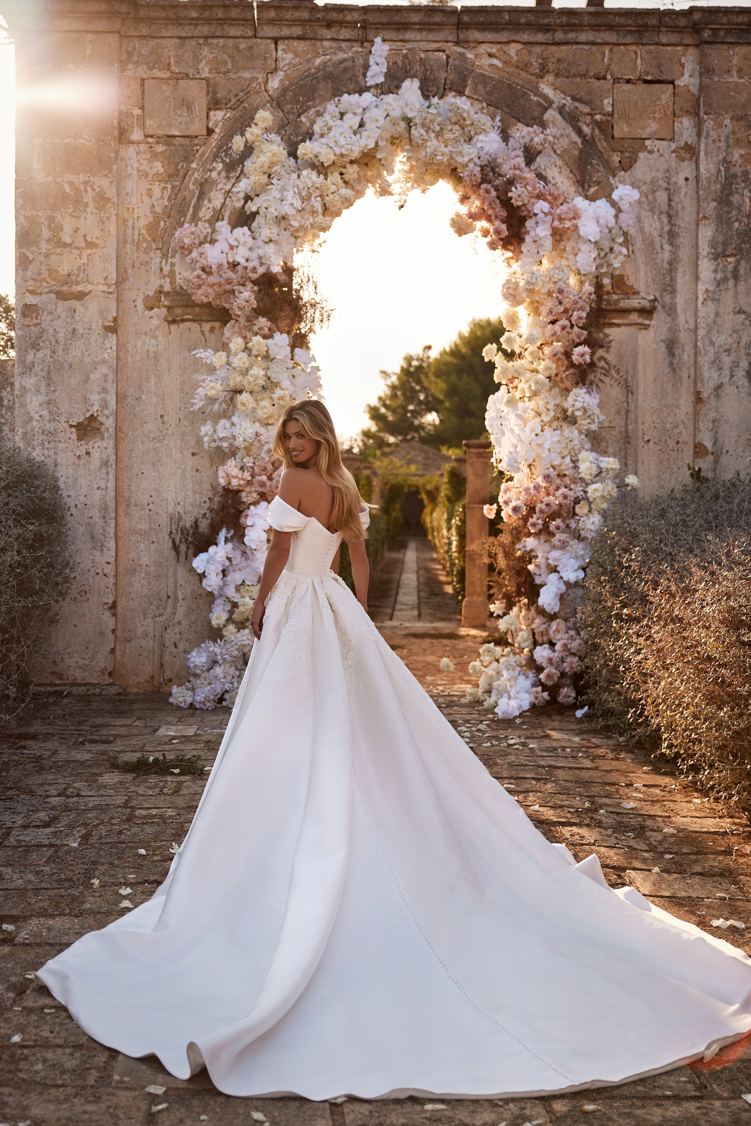 Milla Nova wedding dress Symphony - try on at LVA BRIDE (Chicago, Milwaukee)