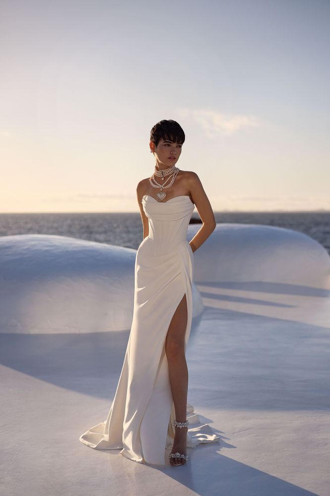 Embre Satin Mermaid Wedding Dress with Side Slit | Milla Nova Chicago | LVA BRIDE Embre Satin Mermaid Wedding Dress with Side Slit | Milla Nova Chicago | LVA BRIDE