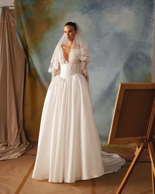 Trinelle veil