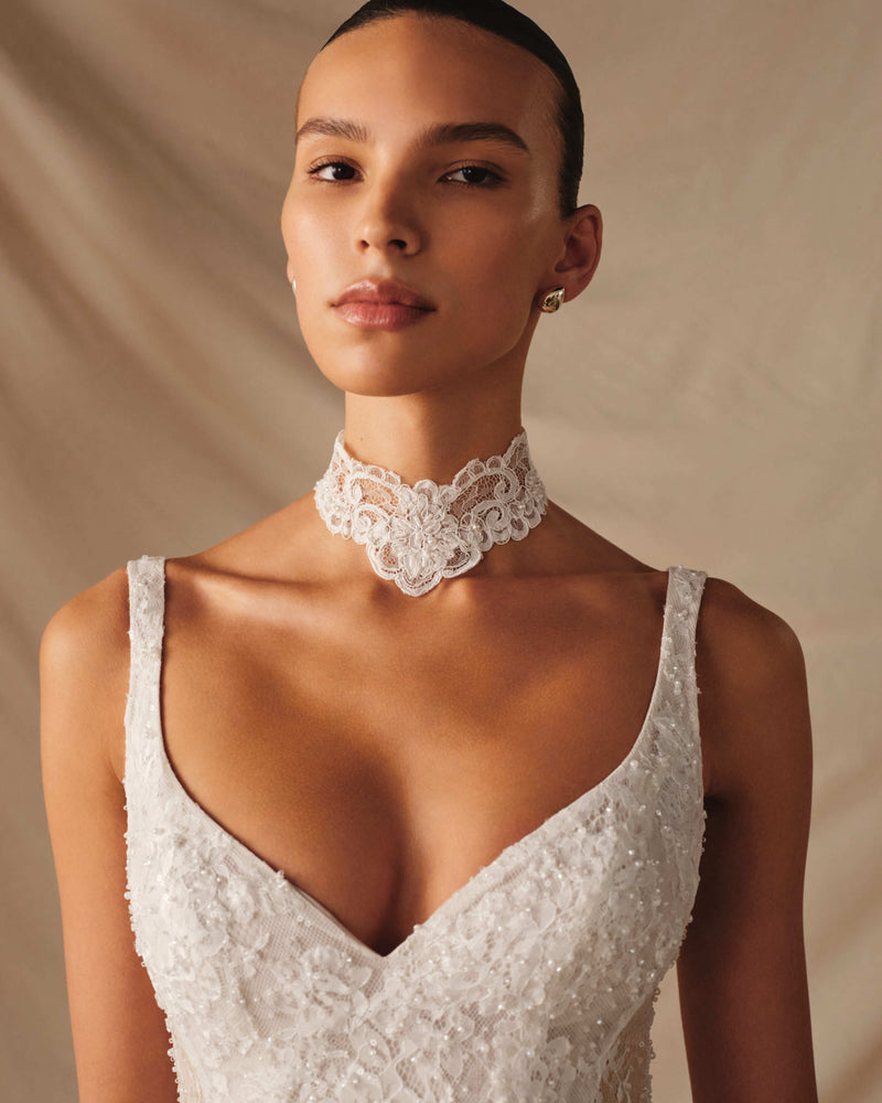 Iverly choker