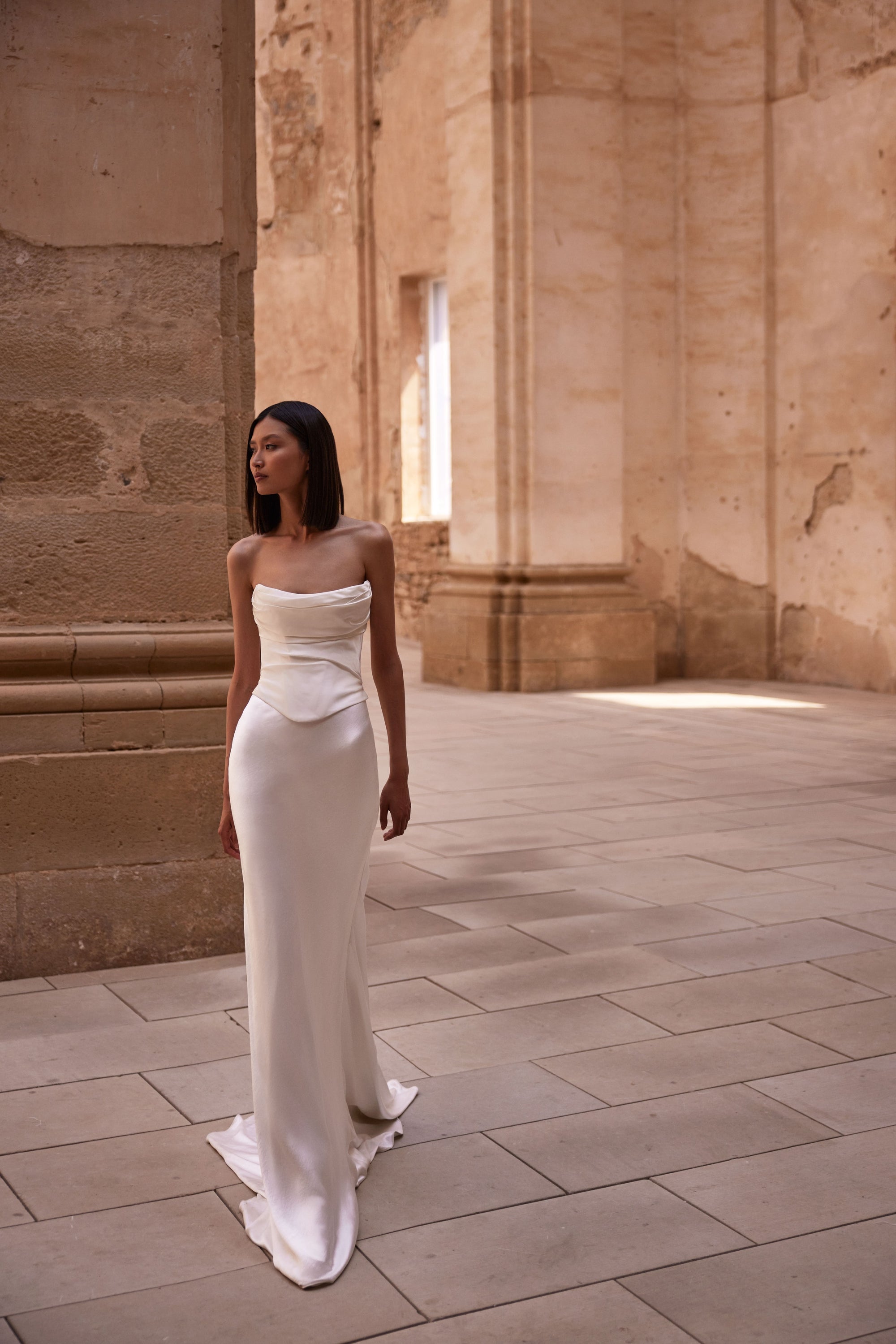 Wylie Milla Nova Strapless Silk Wedding Dress | Chicago & Milwaukee | LVA BRIDE Wylie Milla Nova Strapless Silk Wedding Dress | Chicago & Milwaukee | LVA BRIDE