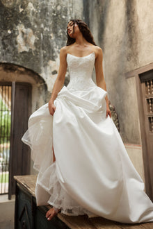 Revia puffy skirt
