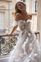 Milla Nova wedding dress Rochelle -  try on at LVA BRIDE (Chicago, Milwaukee)