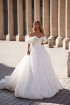 Milla Nova wedding dress Queen -  try on at LVA BRIDE (Chicago, Milwaukee)