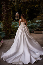 Milla Nova wedding dress Ermana -  try on at LVA BRIDE (Chicago, Milwaukee)