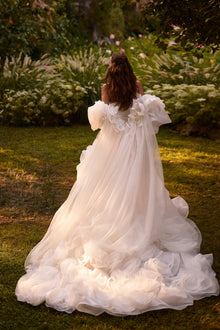 Fusion Cape - LVA BRIDE