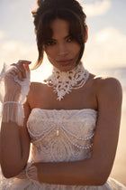 Monica choker