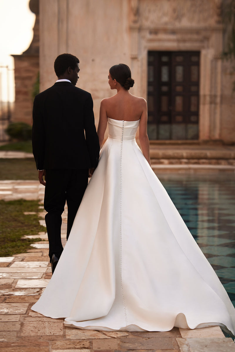 Milla Nova Wedding Dresses Under $2500 | Chicago & Milwaukee area | LVA BRIDE Milla Nova Wedding Dresses Under $2500 | Chicago & Milwaukee area | LVA BRIDE