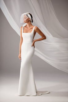 Milla Nova wedding dress Levi -  try on at LVA BRIDE (Chicago, Milwaukee)