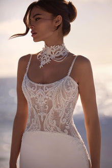 Monica choker