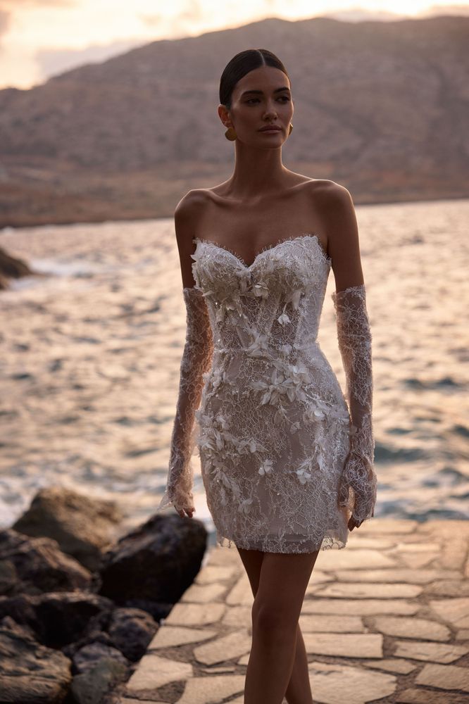 Mini Wedding Dresses | Short Bridal Gowns by Milla Nova | LVA BRIDE Mini Wedding Dresses | Short Bridal Gowns by Milla Nova | LVA BRIDE